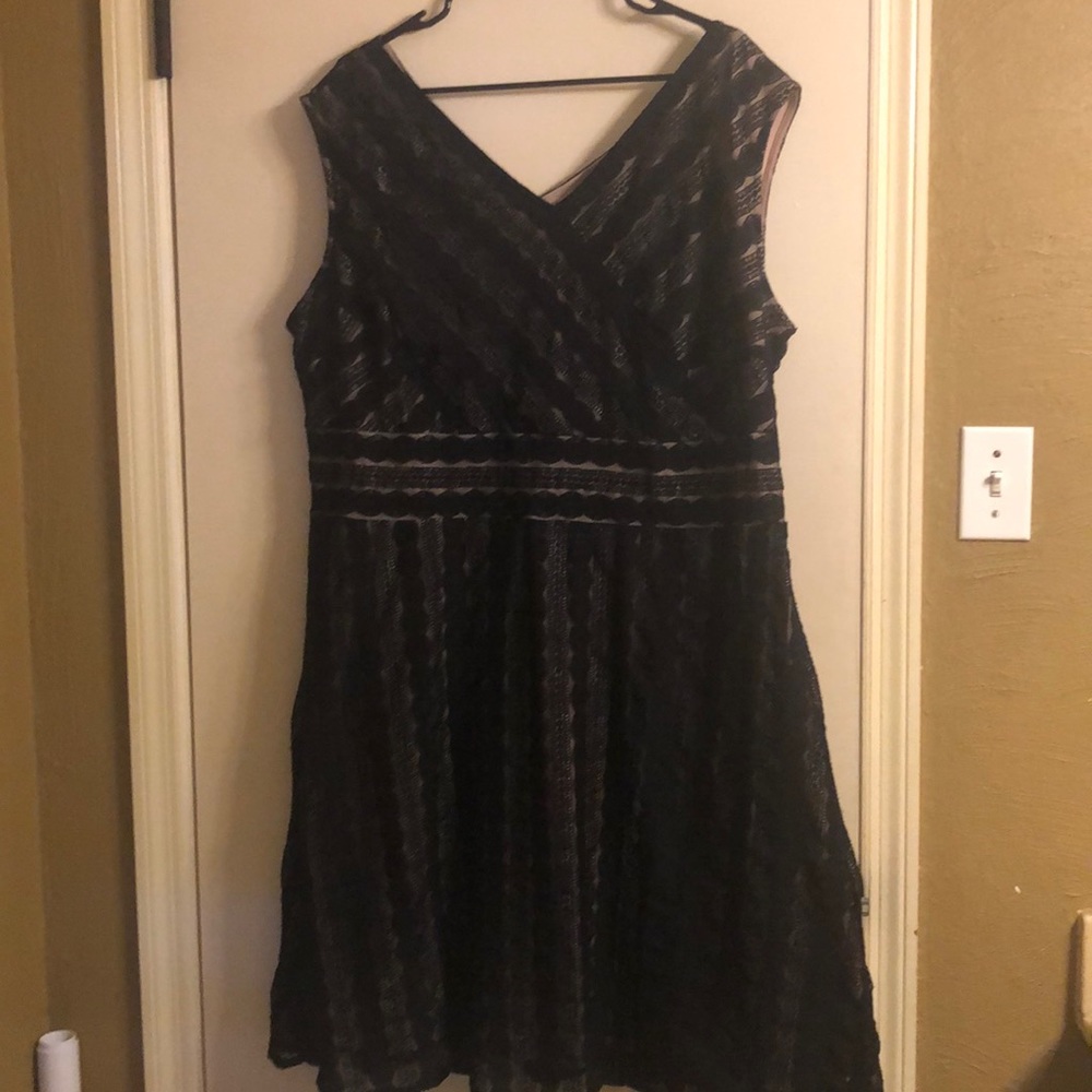 Evening dress pink, black lace, & cap sleeves